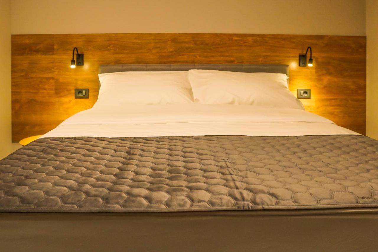 Industrial Belisce Bed and Breakfast Buitenkant foto